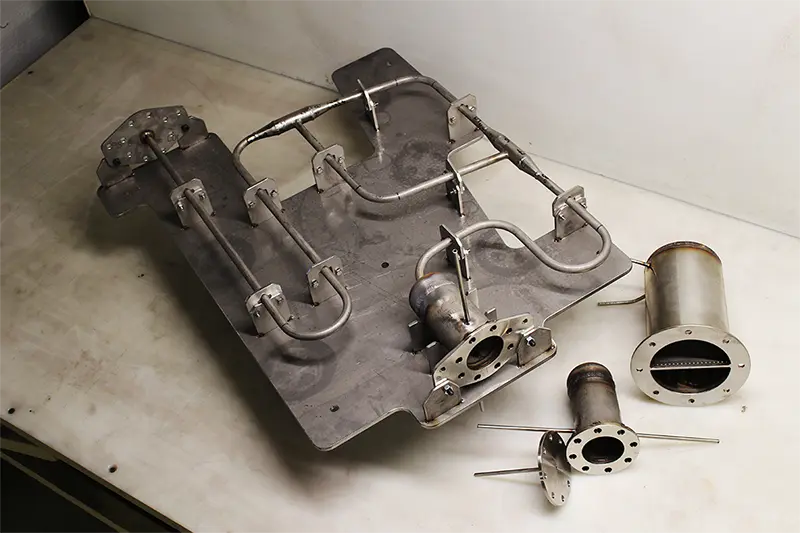 Boucle d'essai de convection naturelle en INOX 316L et INCONEL 625 pour application nucléaire, conçue et fabriquée par TCM