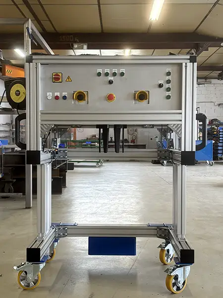 Machine de déformation de jarretelles réglable en hauteur avec écarteur à six doigts téflon